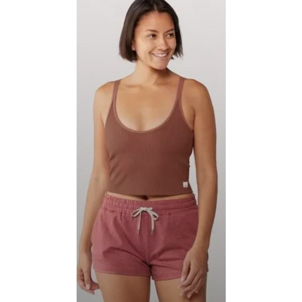 Vuori Ribbed Crop Tank Top in Brown